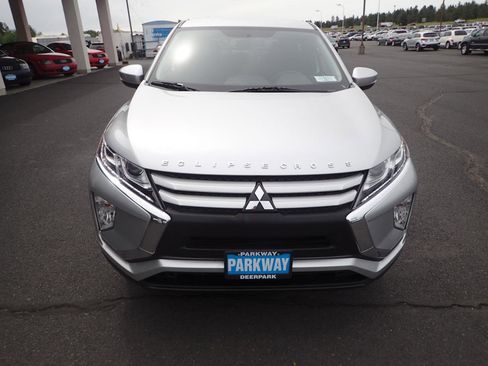 Used 2018 Mitsubishi Eclipse Cross ES FWD image 8