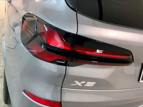 New 2026 BMW X5 xDrive40i w/ Executive Package image 14