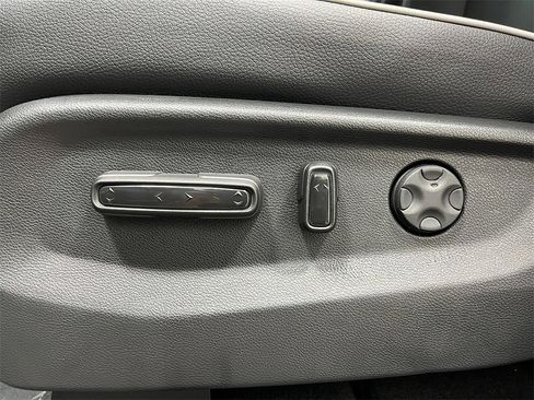 New 2026 Honda Odyssey Touring image 12