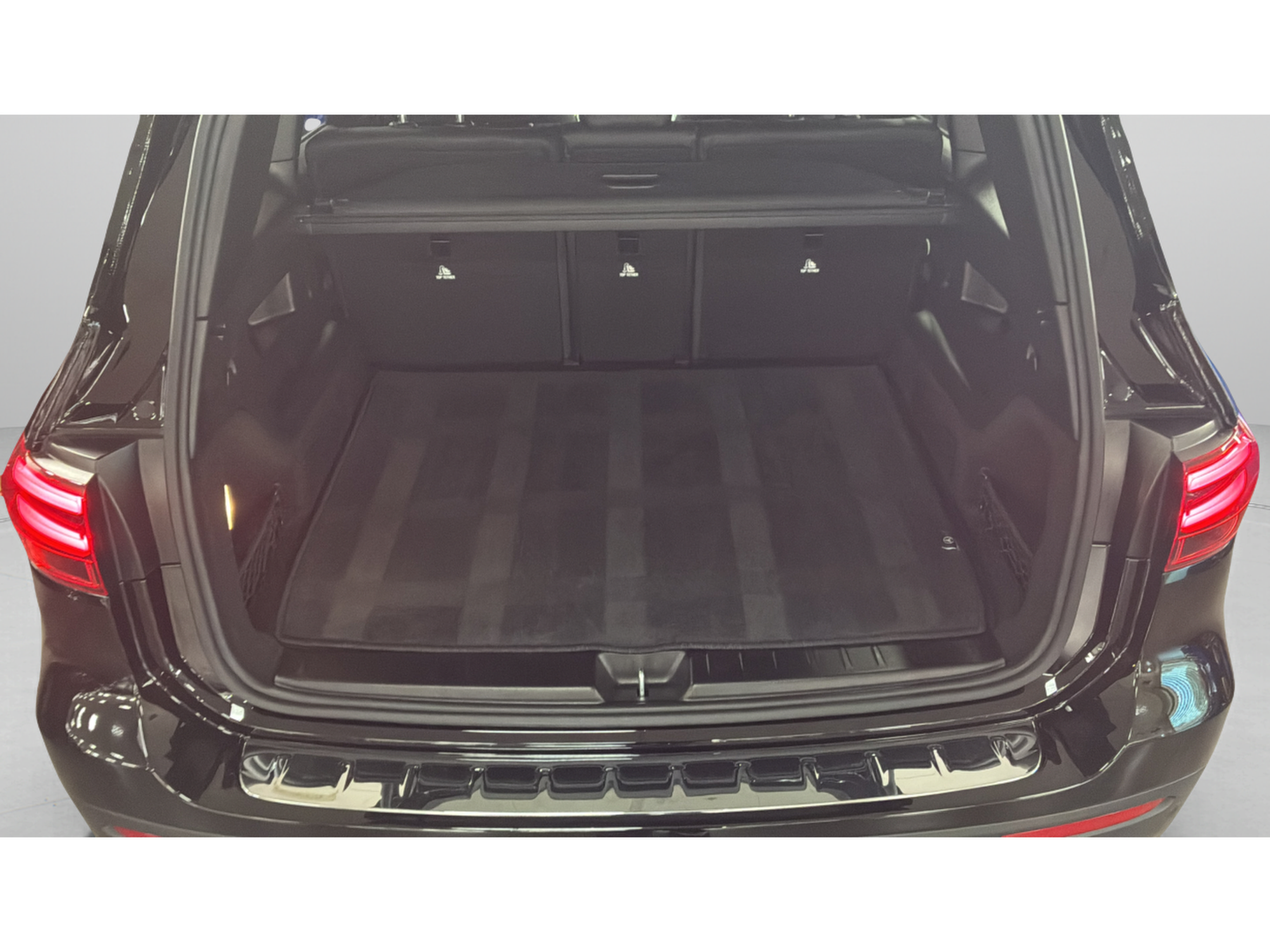 Certified 2024 Mercedes-Benz GLB 250 image 22