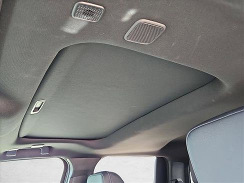 Used 2025 Toyota Tacoma TRD Sport image 16