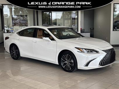 Certified 2025 Lexus ES 350 w/ Premium Package