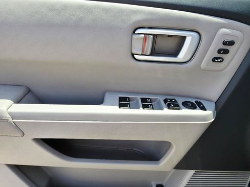 Used 2013 Honda Pilot Touring image 29