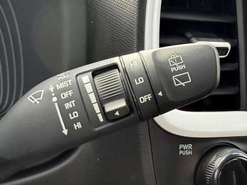 Certified 2023 Hyundai Venue Limited w/ Cargo Package FWD image 24