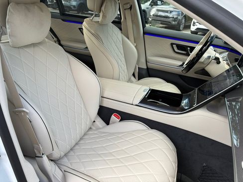 Used 2025 Mercedes-Benz S 580 4MATIC Sedan image 32