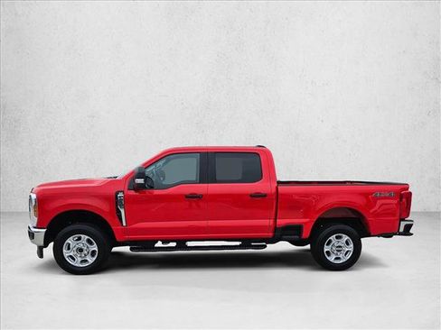 Used 2025 Ford F250 XLT AWD/4WD image 9