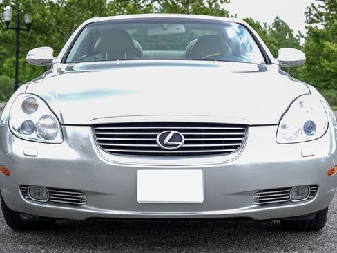 Used 2005 Lexus SC 430 Convertible RWD image 21