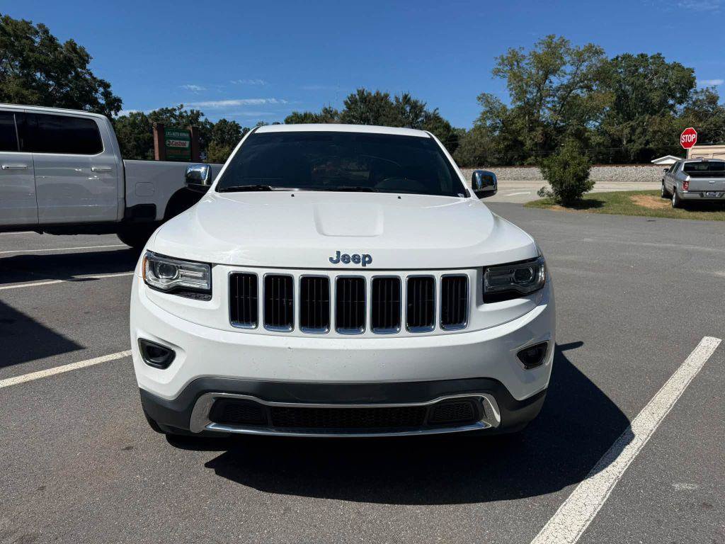 Used 2015 Jeep Grand Cherokee Limited w/ Luxury Group II RWD image 2