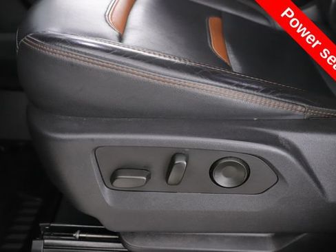 Used 2024 GMC Sierra 1500 AT4 w/ Technology Package AWD/4WD image 19
