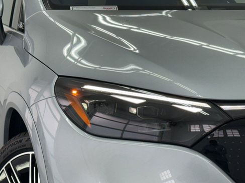New 2026 Mercedes-Benz EQE 320 4MATIC SUV image 10