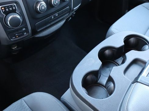 Used 2017 RAM 1500 Express image 21