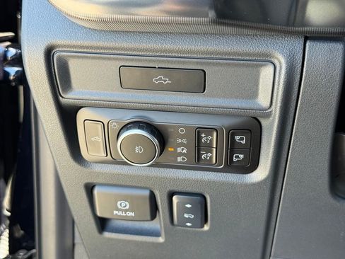 New 2026 Ford F150 Platinum w/ FX4 Off-Road Package AWD/4WD image 16
