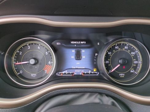 Used 2014 Jeep Cherokee Limited image 26