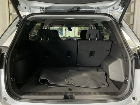 Used 2020 Chevrolet Equinox LT FWD image 25