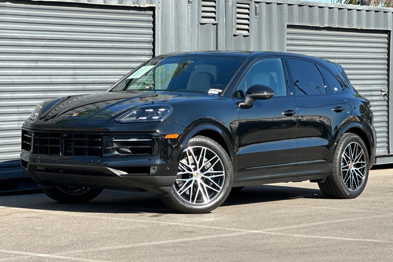 Used 2026 Porsche Cayenne AWD/4WD image 1