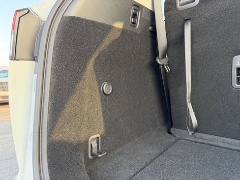 New 2026 Nissan Pathfinder SL image 40