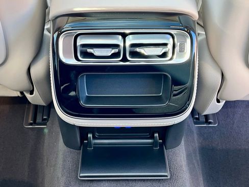 Certified 2025 Mercedes-Benz S 580 S 580 image 28