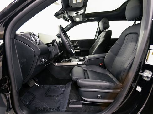 Certified 2023 Mercedes-Benz EQB 300 4MATIC image 7