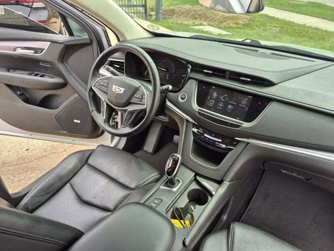 Used 2018 Cadillac XT5 Luxury AWD/4WD image 23
