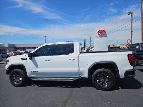 Used 2024 GMC Sierra 1500 AT4X AWD/4WD image 2