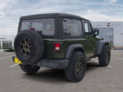 Used 2021 Jeep Wrangler Sport AWD/4WD image 5