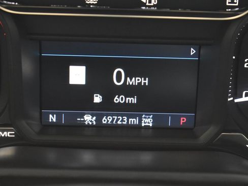 Used 2020 GMC Sierra 1500 SLT AWD/4WD image 46