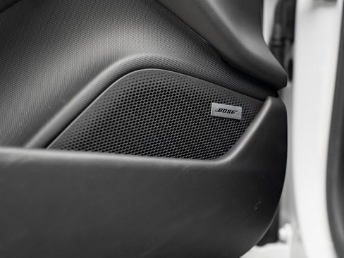 Used 2022 Porsche Taycan image 52