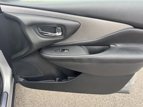 Used 2020 Nissan Murano S image 35