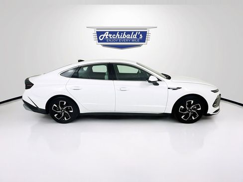 Used 2025 Hyundai Sonata SEL FWD image 8
