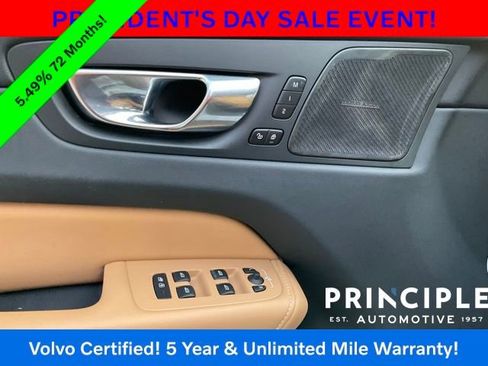 Certified 2023 Volvo XC60 B5 Ultimate w/ Protection Package Premier image 14