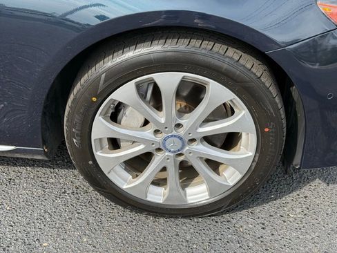 Used 2017 Mercedes-Benz E 300 4MATIC w/ Premium 1 Package image 39