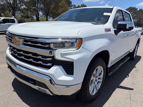 Used 2023 Chevrolet Silverado 1500 LTZ w/ LTZ Convenience Package II AWD/4WD image 3