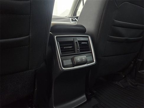 Used 2023 Subaru Forester Premium image 32
