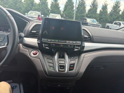 Used 2019 Honda Odyssey EX-L image 11