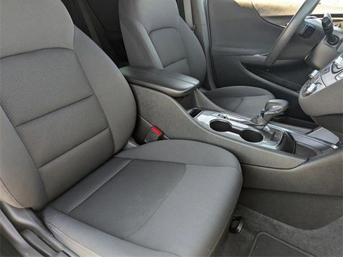 Used 2022 Chevrolet Malibu LT image 10