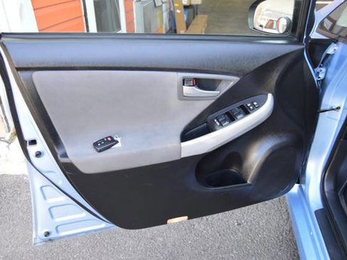 Used 2013 Toyota Prius Prime Plug-In Hybrid image 30