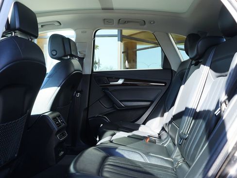 Used 2020 Audi Q5 2.0T Premium w/ Convenience Package image 31