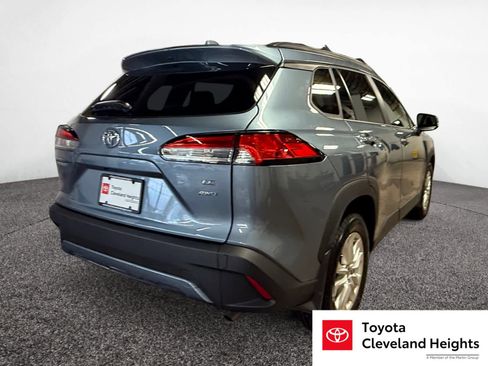 Used 2024 Toyota Corolla Cross LE image 6