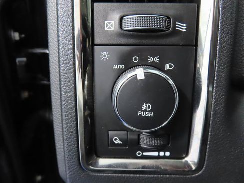 Used 2016 RAM 1500 Sport w/ Black Ram 1500 Sport Group AWD/4WD image 16