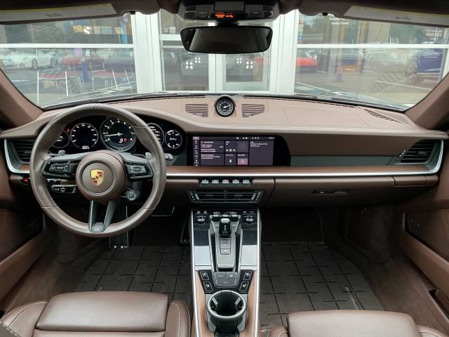 Used 2021 Porsche 911 Carrera 4S AWD/4WD image 31