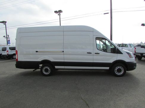 Used 2023 Ford Transit 250 148 High Roof Extended w/ Load Area Protection Package image 5