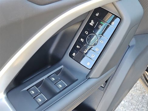 New 2025 Audi Q5 Premium Plus image 19