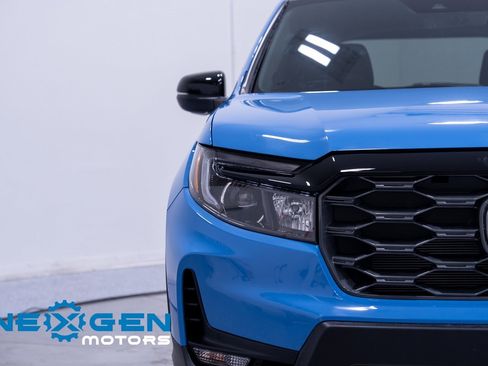 Used 2025 Honda Passport TrailSport image 5