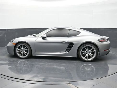 New 2025 Porsche 718 Cayman image 2
