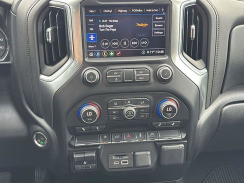 Used 2020 Chevrolet Silverado 1500 LT w/ All-Star Edition image 33