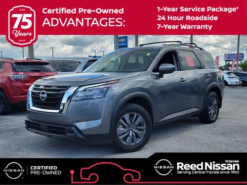 Certified 2025 Nissan Pathfinder SV w/ SV Premium Package FWD image 1