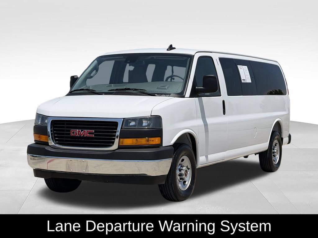 Used 2025 GMC Savana 3500 LT w/ LT Preferred Equipment Group RWD image 5