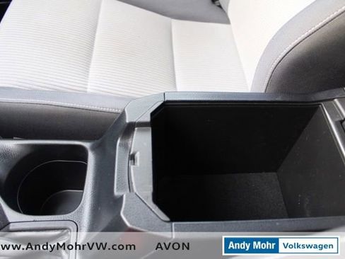 Used 2015 Toyota RAV4 XLE image 36