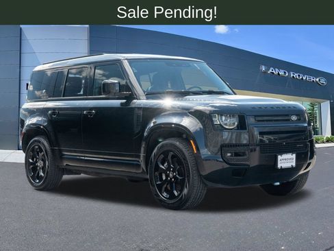 Used 2023 Land Rover Defender 110 X-Dynamic SE AWD/4WD image 3