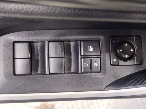 Used 2023 Toyota RAV4 LE image 19